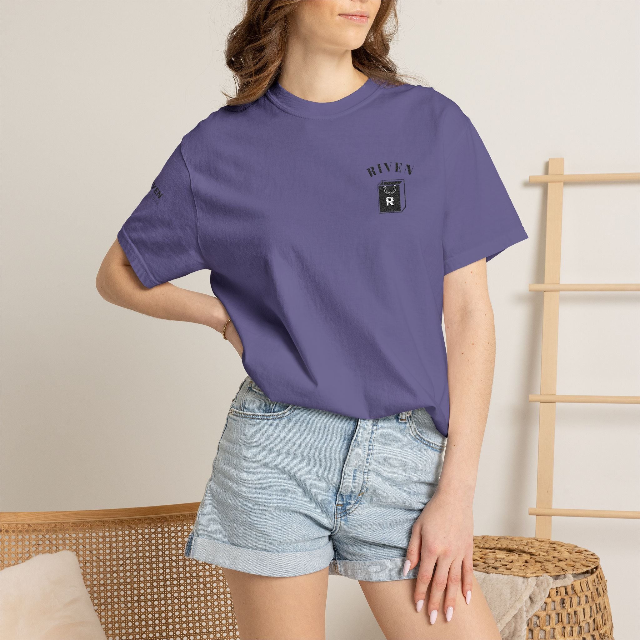 River Bear Graphic T-Shirt — Minimal Outdoor Crew Tee