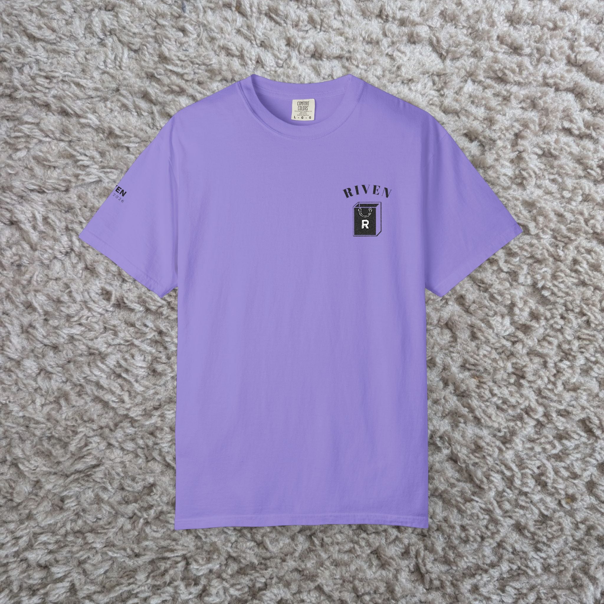 River Bear Graphic T-Shirt — Minimal Outdoor Crew Tee