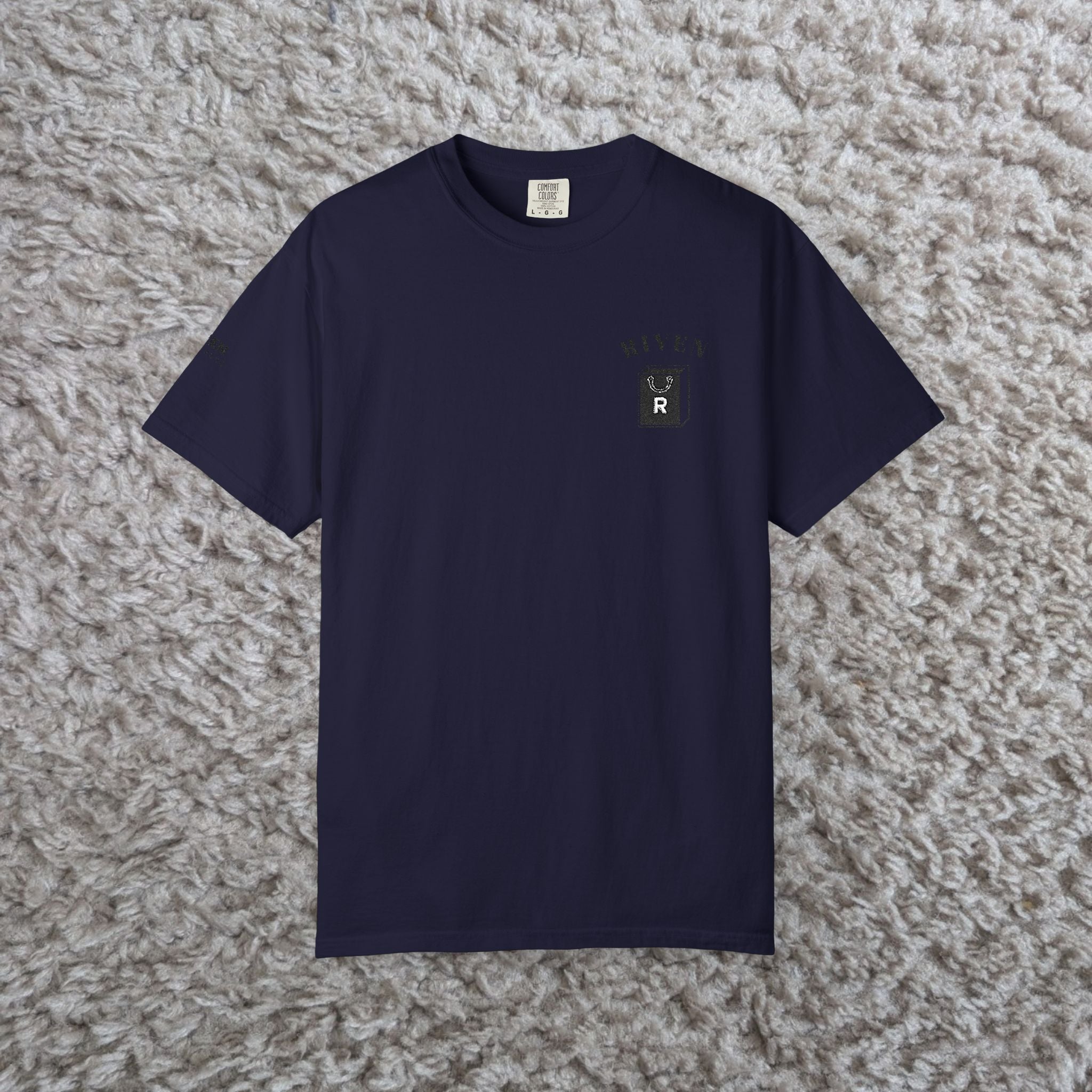 River Bear Graphic T-Shirt — Minimal Outdoor Crew Tee