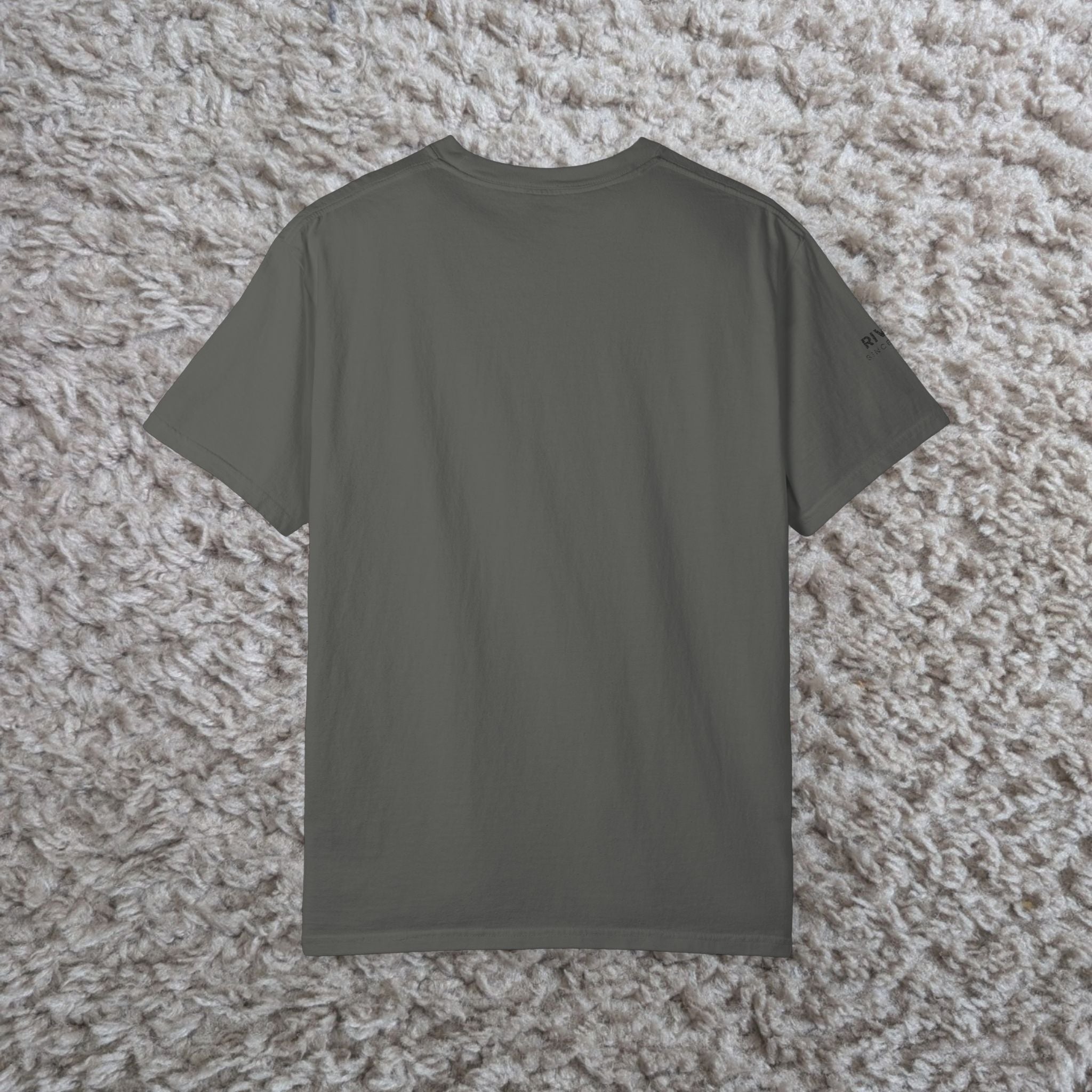 River Bear Graphic T-Shirt — Minimal Outdoor Crew Tee